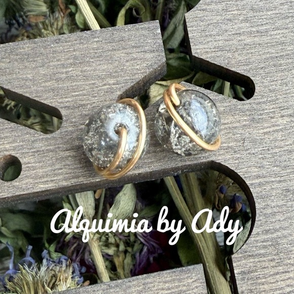 Alquimia Gold and black tourmaline Earrings - Picture 1 of 1